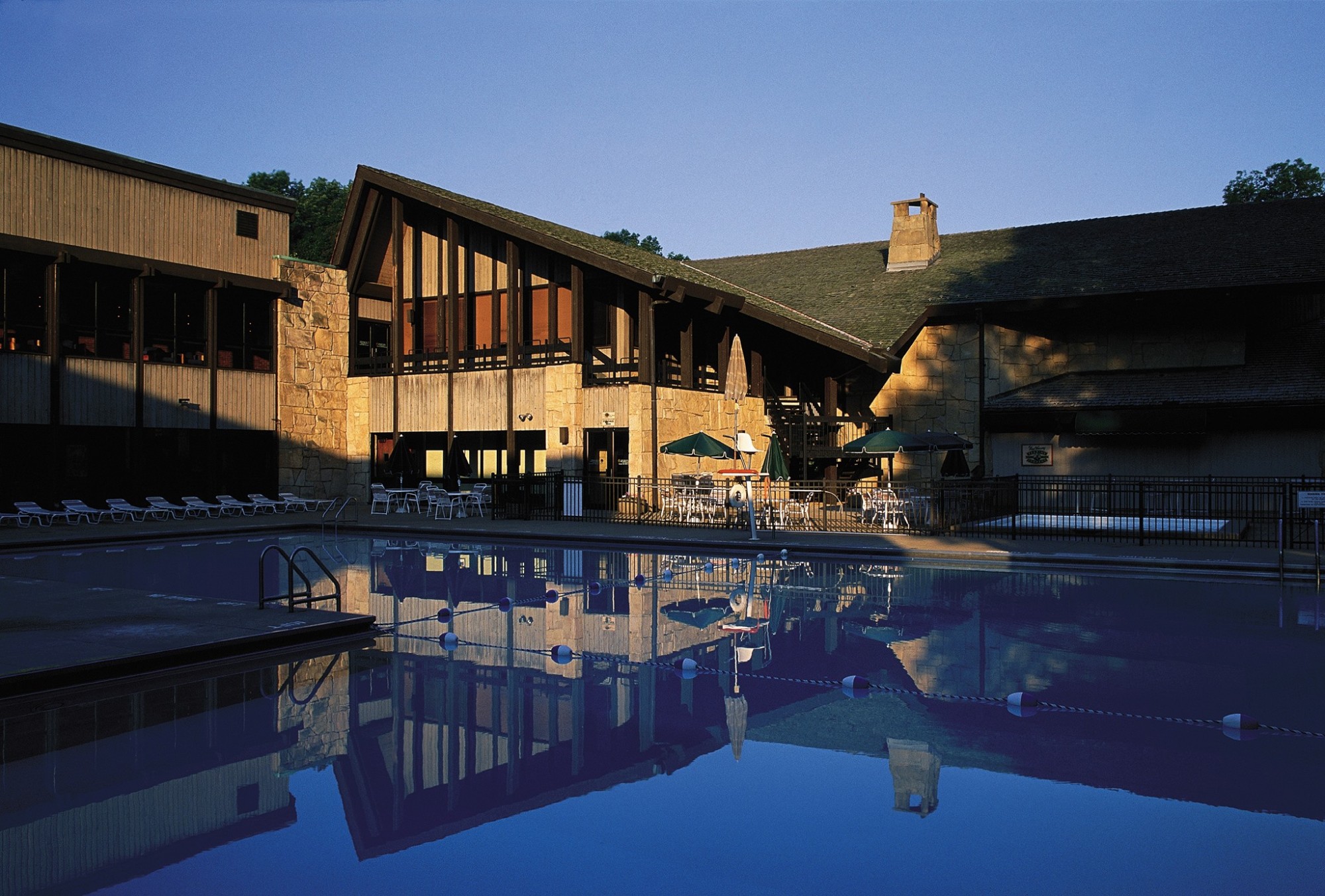 MOHICAN LODGE & CONFRENCE CENTER
